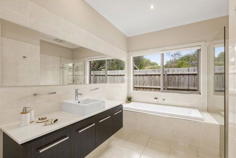 Sorrento Serenity Luxury Villa With Private Pool, Theatre And Games Room - Darwin Tourism 3