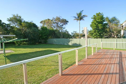 South Sussex's Blue Cottage - Darwin Tourism 0