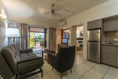 Southern Cross Atrium Apartments - Darwin Tourism 3