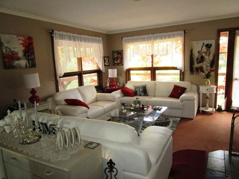 Southern Vales Bed & Breakfast - Darwin Tourism 2