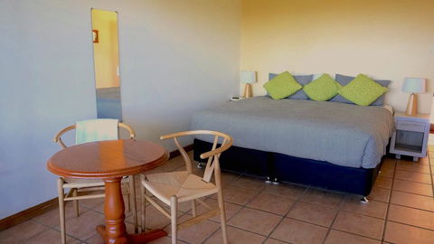 Sovereign Hill Country Lodge Rothbury - Darwin Tourism 3