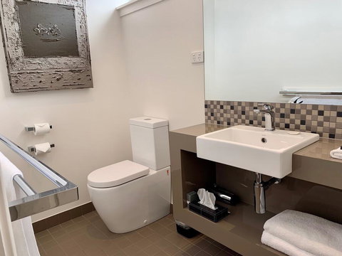 Sovereign Park Motor Inn - Darwin Tourism 3