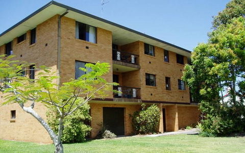 Spacious 2 Bedroom Beach Side Apartment - Close To Shopping Centre With Coles, Health Food Shop, Sushi, Pizza, Cafes, Hairdresse - Darwin Tourism 1