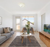 Spacious apartment in trendy Sydney neighbourhood