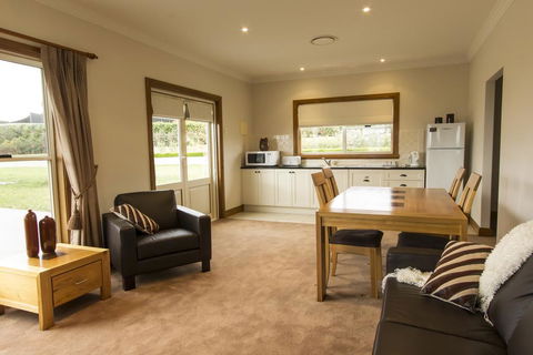 Stay Bathurst - Darwin Tourism 1