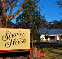 Straw House B and B - Darwin Tourism