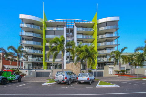 Stunning Ground Floor City Apartment. - Darwin Tourism 1