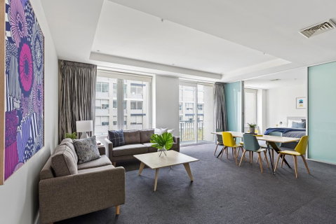 Stunning, Central Huge CBD Pad, Free WiFi, Netflix - Darwin Tourism 1