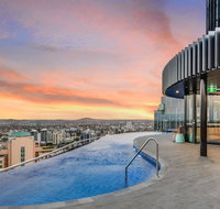 Stylish Resort Living in the City - Darwin Tourism
