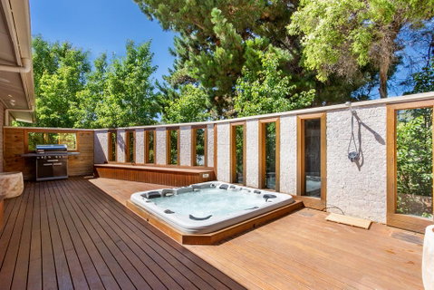 Sun Valley - Boutique Portsea Accommodation - Darwin Tourism 0