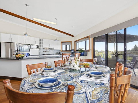 SunRay On Orama - Spacious With Great Views - Darwin Tourism 3