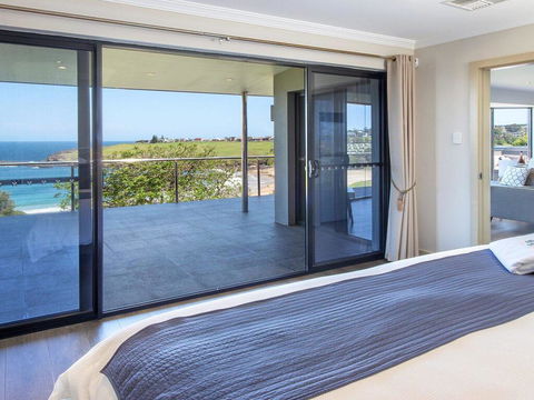 Sunrise Over Easts 2 - Ocean Views, Walk To Beach - Darwin Tourism 1