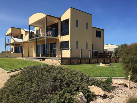 Sunset Cove Beach House - Darwin Tourism 0