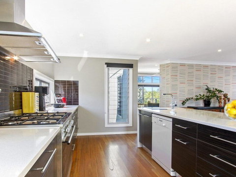 Sunshine Beach House-25 Metre Walk To The Beach - Darwin Tourism 1
