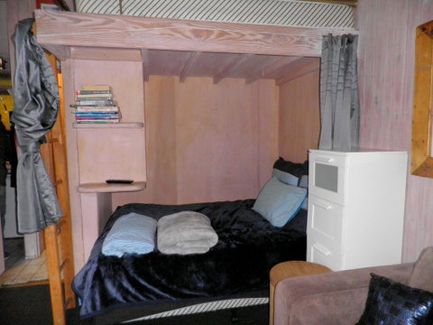 Super Value Thredbo STUDIO & Ante-Room Apartment - Darwin Tourism 0
