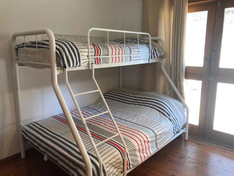 Surfers Ave 17 Narrawallee - Darwin Tourism 3