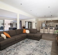 Swanway - Pet Friendly - 10 Min Walk to Beach - Darwin Tourism