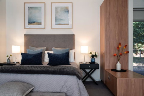 Swiss Mt Villa 2 - Darwin Tourism 2