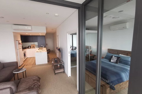 Sydney Olympic Park Luxury Apartment - Darwin Tourism 0