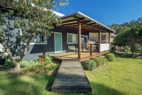 Tallowood Beachfront Cottage - Darwin Tourism 0