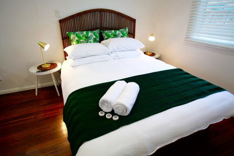 Tea Gardens Hotel - Darwin Tourism 0