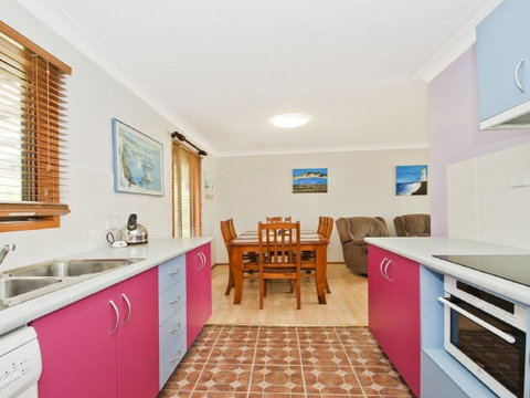 Tea Tree Cottage - Great Yard For Pets And Kids - Darwin Tourism 1