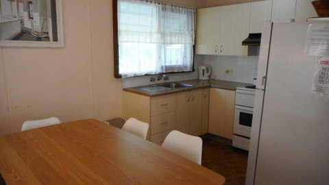 Tea Tree Lodge At Hat Head - Darwin Tourism 3