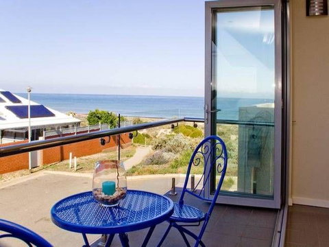 Tennyson View - Darwin Tourism 0