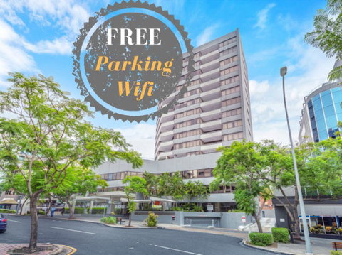 The Astor Apartments - Darwin Tourism 0