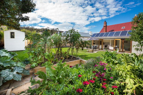 Brampton Cottage - Darwin Tourism 9