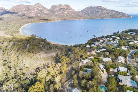 Freycinet Haven - Darwin Tourism 25