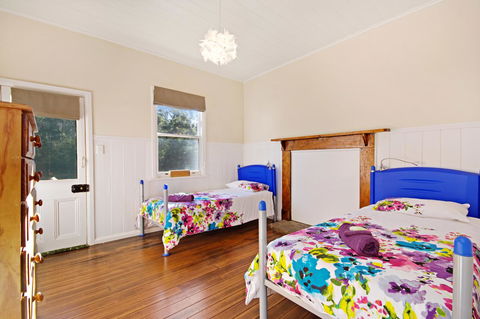 Naivasha Cottage - Darwin Tourism 9