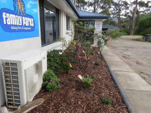 Captain Cook Holiday Park - Darwin Tourism 30