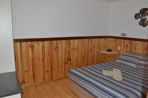 Captain Cook Holiday Park - Darwin Tourism 19