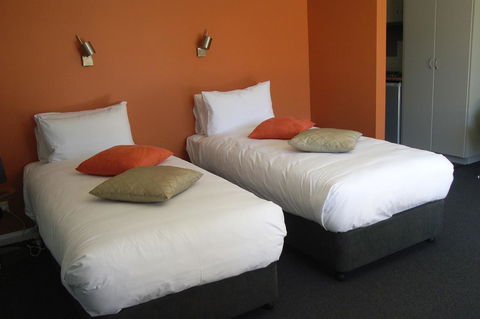Highland Cabins And Cottages At Bronte Park - Darwin Tourism 21