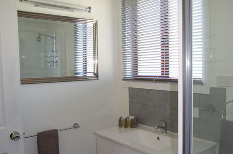 Highland Cabins And Cottages At Bronte Park - Darwin Tourism 17