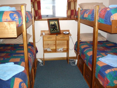 Highland Cabins And Cottages At Bronte Park - Darwin Tourism 16