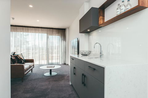 Maylands Lodge - Darwin Tourism 29