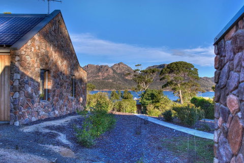 Freycinet Stone Studio 5 - Greystone - Darwin Tourism 4