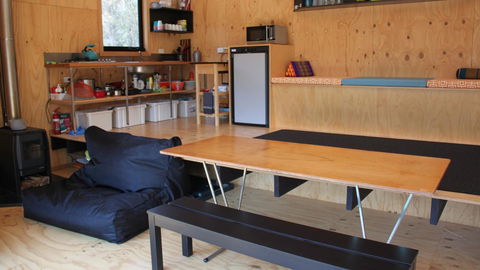 BAY OF FIRES ECO HUT Off Grid Experience At Binalong Bay - Darwin Tourism 6
