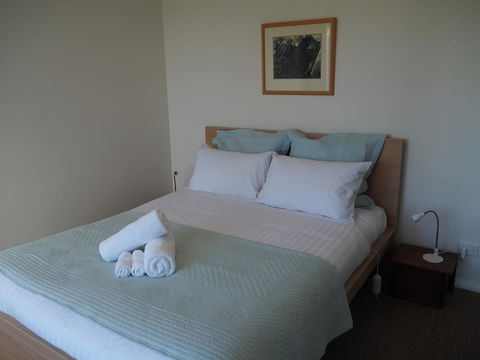 GRANITE BEACH HOUSE @ Bay Of Fires - Darwin Tourism 6