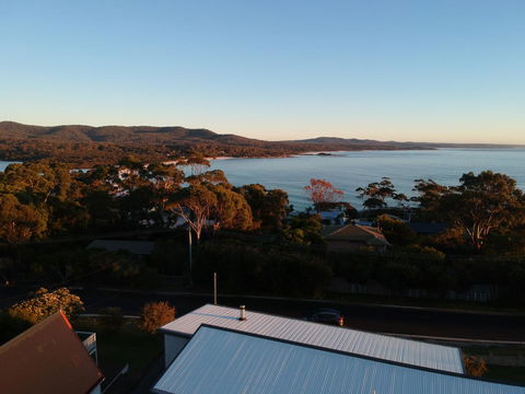 GRANITE BEACH HOUSE @ Bay Of Fires - Darwin Tourism 9
