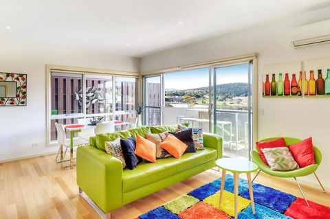 Bellerive Marina View Apartments No 28 - Darwin Tourism 2