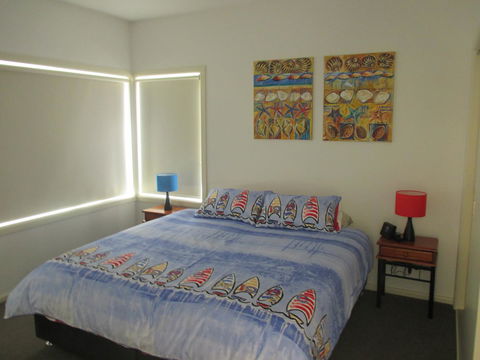 Bellerive Marina View Apartments No 28 - Darwin Tourism 12