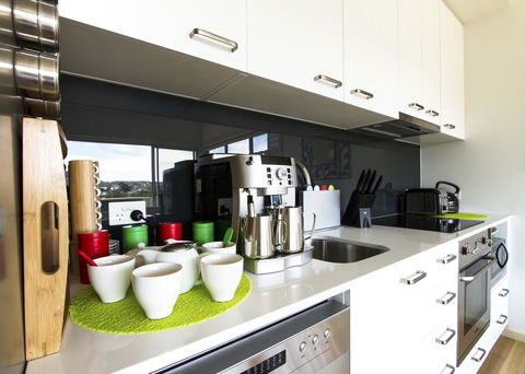 Bellerive Marina View Apartments No 28 - Darwin Tourism 5