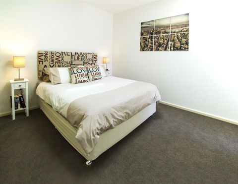 Bellerive Marina View Apartments No 28 - Darwin Tourism 14