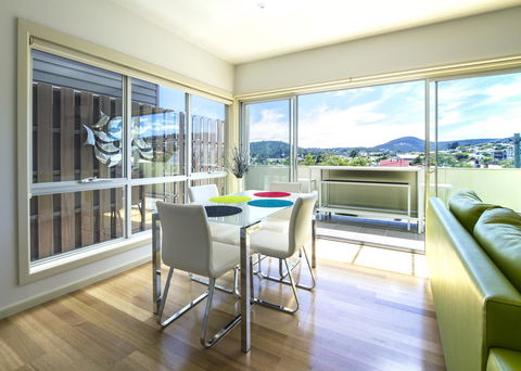 Bellerive Marina View Apartments No 28 - Darwin Tourism 6
