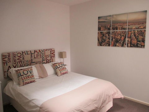 Bellerive Marina View Apartments No 28 - Darwin Tourism 16