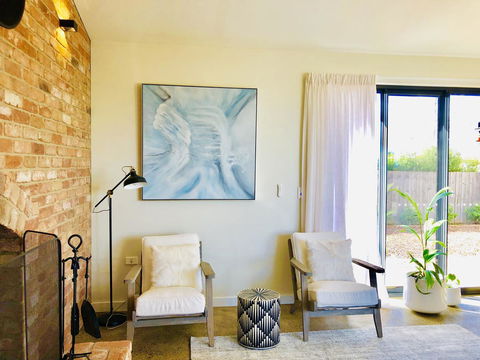 EMBRACING EVANDALE - Hosted By L'Abode Accommodation - Darwin Tourism 9