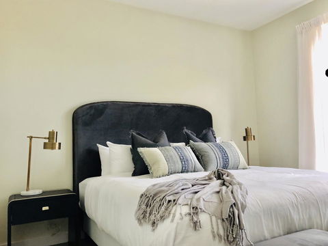 EMBRACING EVANDALE - Hosted By L'Abode Accommodation - Darwin Tourism 14